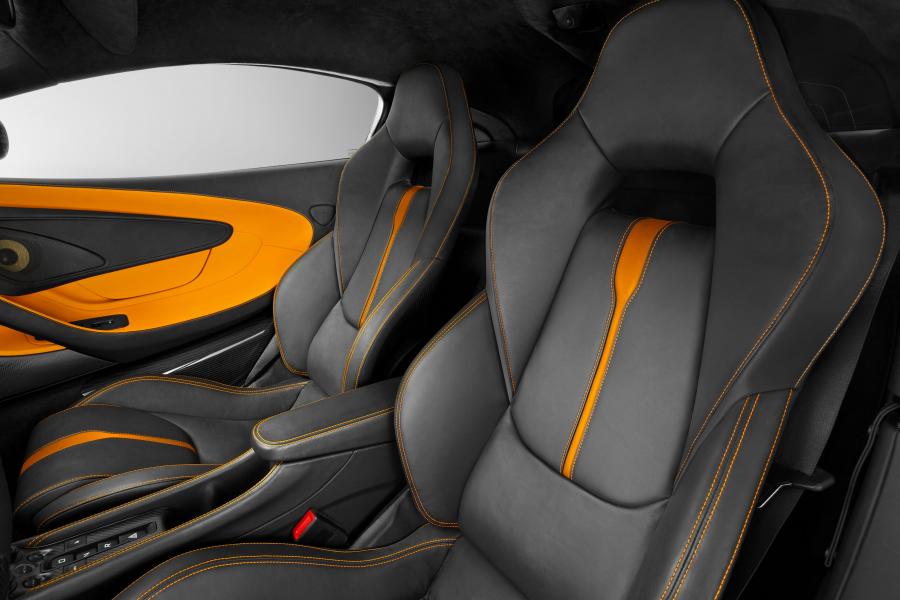  McLaren 570S Coupe 2015 года  (фото 20 из 38)